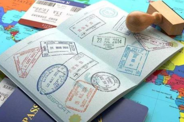 我想知道跟团旅游签证和个人旅游签证有什么区别吗（跟团游签证）